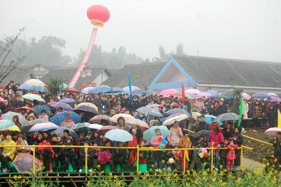 江阳区“踏青节”开幕 掀起酒城近郊旅游热(图4) 江阳区“踏青节”开幕 掀起酒城近郊旅游热(图4)