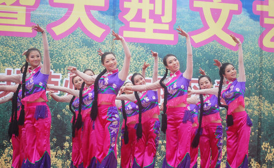 江阳区“踏青节”开幕 掀起酒城近郊旅游热(图14) 江阳区“踏青节”开幕 掀起酒城近郊旅游热(图14)