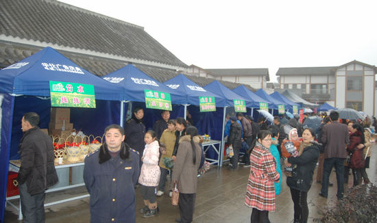 江阳区“踏青节”开幕 掀起酒城近郊旅游热(图17) 江阳区“踏青节”开幕 掀起酒城近郊旅游热(图17)