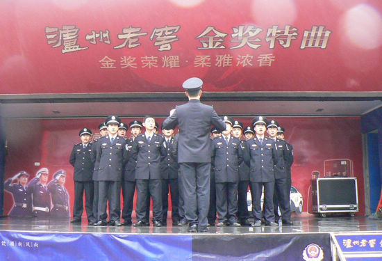 送文化到基层演出走进牛滩(图1)