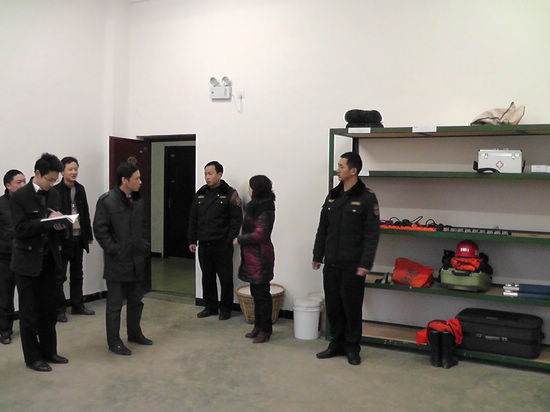 古蔺县委常委、组织部长吴极调研龙山矿山救护基地(图2)