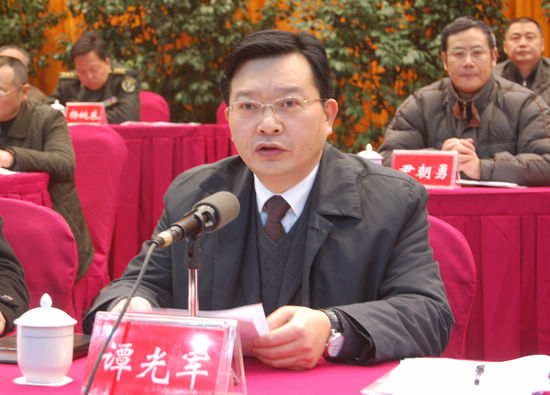 泸县发力&nbsp;“瞄准”国家级卫生县城、省级园林县城(图5)