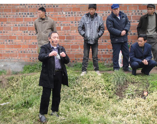 立石镇:旱育秧抗旱攻坚抢生产(图2) 立石镇:旱育秧抗旱攻坚抢生产(图2)