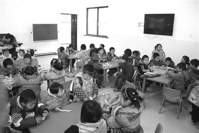 记者调查：幼儿园教师为何来去匆匆？(图1)