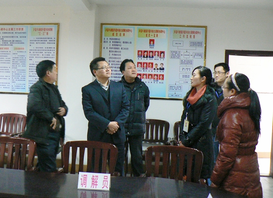 省司法厅领导深入泸县牛滩司法所调研(图1)