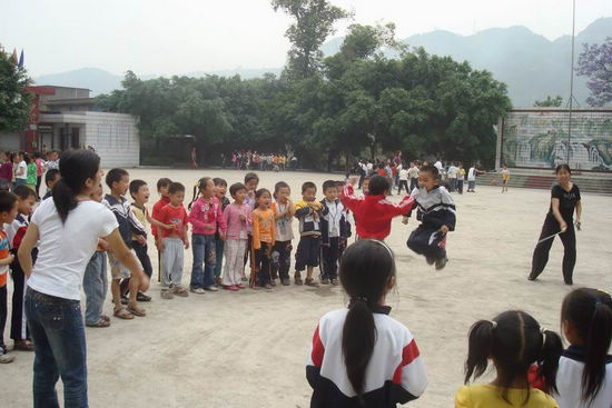 宜宾县筑牢学生体育活动安全“防护墙”(图1)