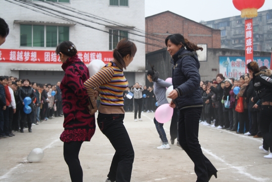 罗汉镇：快乐和谐庆“三八”&nbsp;五美之风显文化(图4)