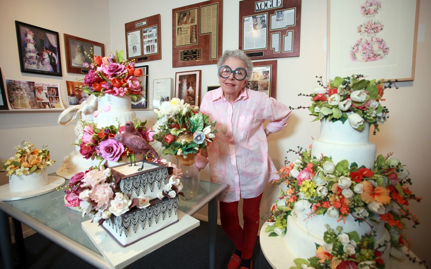 82岁蛋糕设计女王 专供富豪明星(图5) 82岁蛋糕设计女王 专供富豪明星