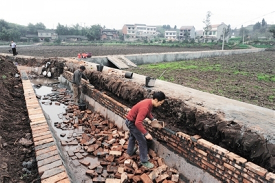 内江“田坎水利”：农田水利建设的新探索(图2)