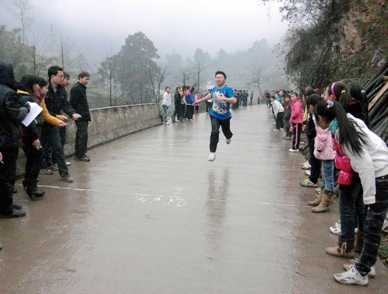 叙永白腊九校第四届中小学生运动会隆重举行(图1)