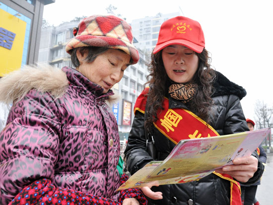 龙马潭区：万名“活雷锋”服务城乡群众(图3)