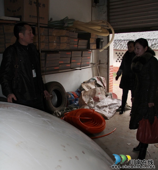 龙车镇：玻璃钢沼气池受欢迎(图1)