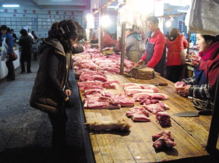 春节后&nbsp;川南肉价小降菜价在涨(图1)