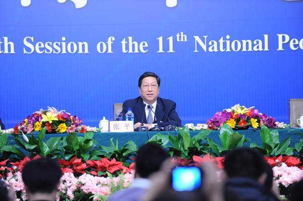 两会看点：部长公开道歉&nbsp;多地新省长亮相回应热点(图1)