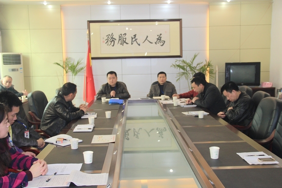 落卜镇：严格逗硬&nbsp;确保机关作风效能建设取得成效(图2)
