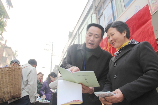 龙车镇：赶“科技场”&nbsp;春耕心不慌(图3)