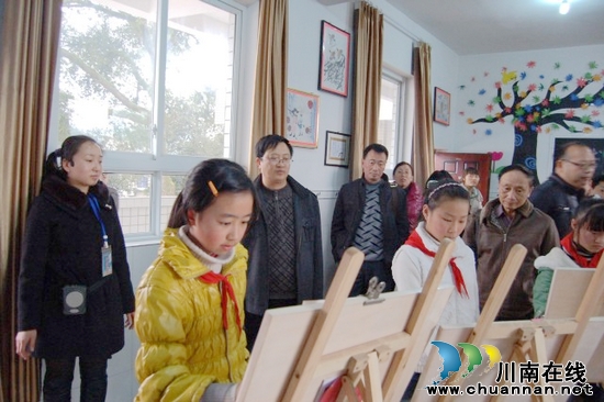 市技装所专家组赴叙开展市级现代教育示范校验收工作(图1)