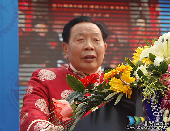 赖公封坛酒成中国艺术收藏家协会唯一指定收藏酒(图9)