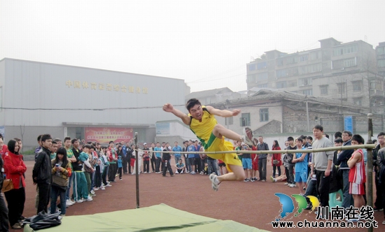 叙永白腊中心校:山区学校喜获运动会团体第一名(图2) 叙永白腊中心校:山区学校喜获运动会团体第一名(图2)