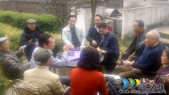 叙永组织劳模学习贯彻全国两会精神