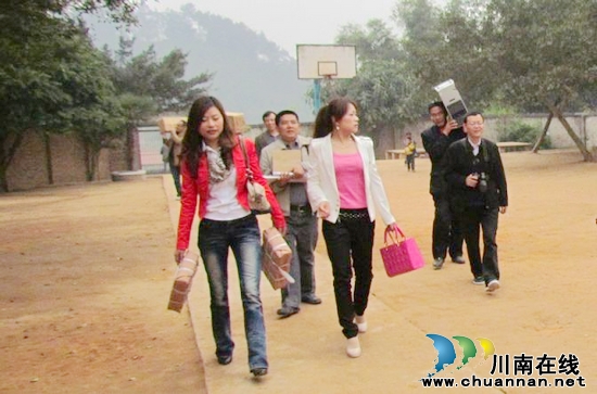 宜宾：阳春三月爱心涌&nbsp;全顺公司助学忙(图1)