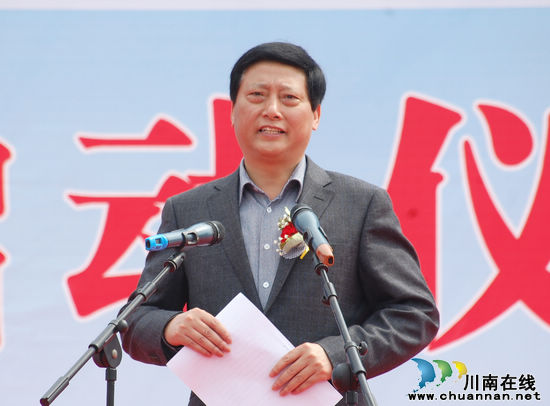 泸州：开通税收宣传直通车&nbsp;纳税服务零距离(图5)
