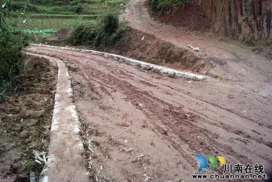 大石乡：耗资1300万&nbsp;大太路工程进入最后攻坚(图1)