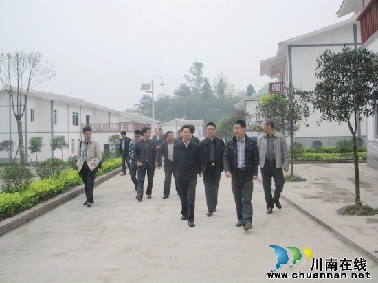 水尾镇:省人大常委会领导赴叙永县水尾镇调研(图2)