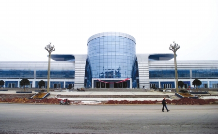 泸州客运中心5月底投用 龙马潭区6个车站将搬迁(图1) 泸州客运中心5月底投用 龙马潭区6个车站将搬迁(图1)