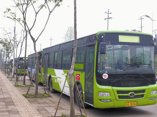 宜宾市民质疑12路公交车线路设置不合理