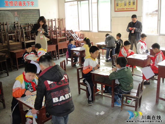 泸州合江县"国际数棋"大赛&nbsp;小棋手博弈呈英豪(图3)