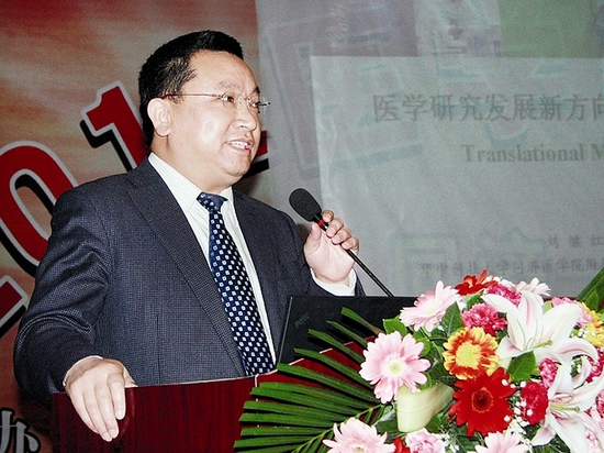 2012年同济——宜宾医学高峰论坛隆重举行(图2)