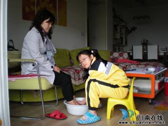 宜宾县“德育三化”模式品牌特色彰显(图2) 宜宾县“德育三化”模式品牌特色彰显(图2)