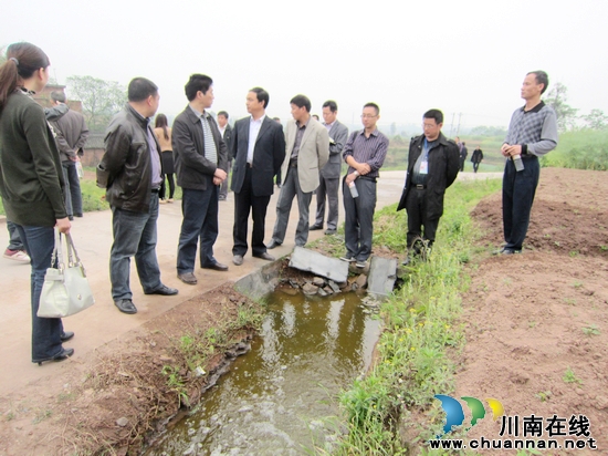 泸州市委农工办领导到方洞镇督查抗旱工作