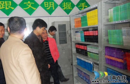 合江县技装检查组到九支中学检查