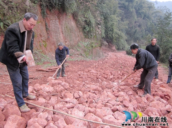 龙车镇:整体规划 加快村、组公路建设(图1) 龙车镇:整体规划 加快村、组公路建设(图1)