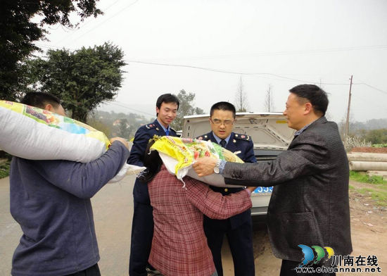泸州牛滩镇:代表委员接"地气" 群众发展增"底气"(图10) 泸州牛滩镇:代表委员接"地气" 群众发展增"底气"(图10)
