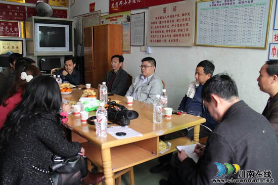 泸州牛滩镇:代表委员接"地气" 群众发展增"底气"(图5) 泸州牛滩镇:代表委员接"地气" 群众发展增"底气"(图5)
