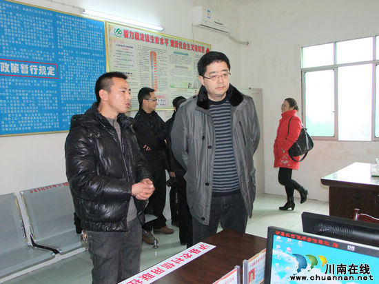 泸州牛滩镇:代表委员接"地气" 群众发展增"底气"(图4) 泸州牛滩镇:代表委员接"地气" 群众发展增"底气"(图4)