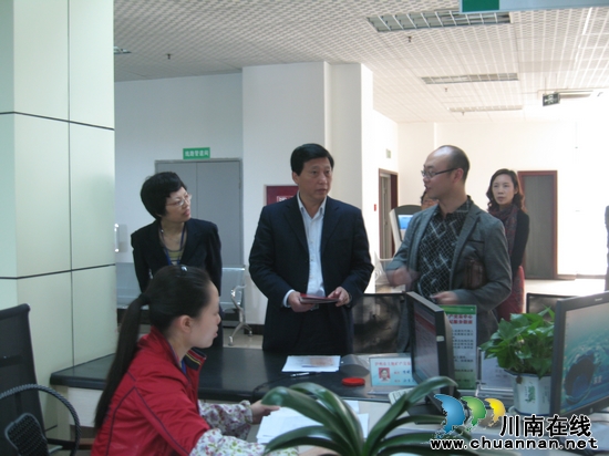 泸州政务服务中心：提高办事效率&nbsp;为人民服务