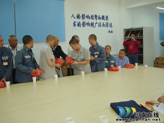 泸县司法局联合关工委到自贡监狱开展帮教活动
