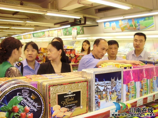 江阳区工商局认真开展“五一”节前食品安全检查(图2) 江阳区工商局认真开展“五一”节前食品安全检查(图2)