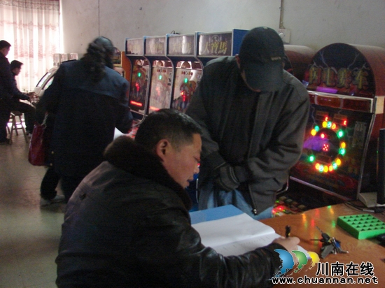 云锦镇：专项整治网吧游戏室&nbsp;保护未成年人权益