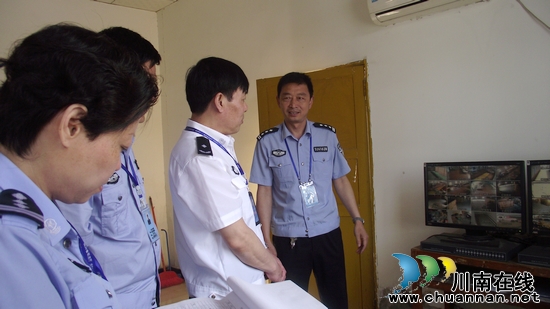 省司法厅突击检查泸州劳教(强戒)所场所安全工作(图2) 省司法厅突击检查泸州劳教(强戒)所场所安全工作(图2)