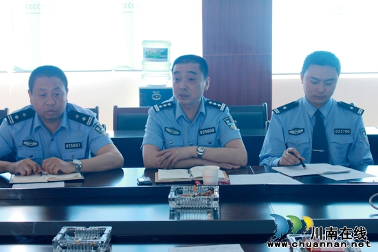叙永公安交警安排部署“五一”道路交通安全工作