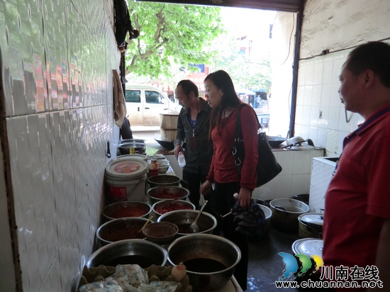 水尾镇：开展节前食品药品大检查