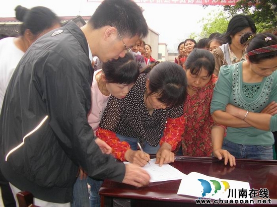 牛滩镇：企业职工“忙里偷闲”强技能促生产(图2)