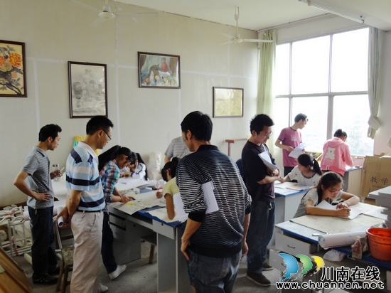 白花镇：全面开展教育质量现场考核(图1)