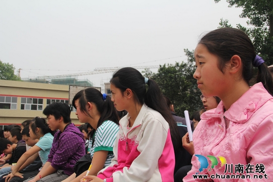 龙车镇:诵读经典迎“五·四”青年节(图2) 龙车镇:诵读经典迎“五·四”青年节(图2)