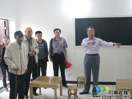 叙永县关工委到水尾视察指导工作(图2)
